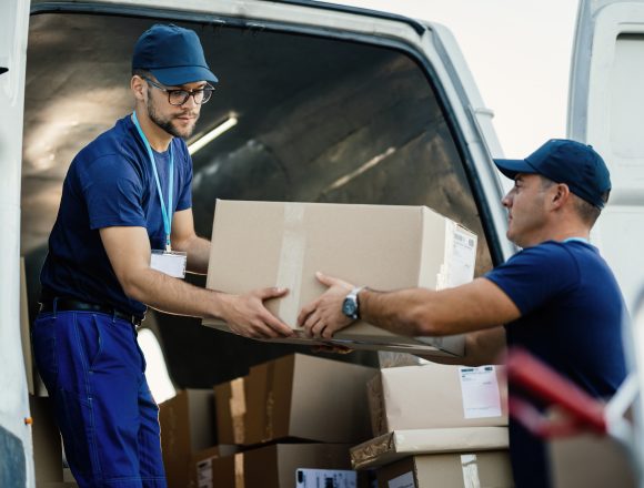 Why More Australians Are Choosing Community-Based Removalists Over Big Chains